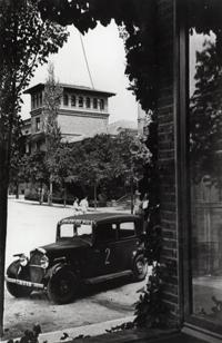 Pabellón Transatlántico de la Residencia de Estudiantes durante la Guerra Civil, periodo en el que albergó el Hospital de Carabineros. Pabellón Transatlántico de la Residencia de Estudiantes durante la Guerra Civil, periodo en el que albergó el Hospital de Carabineros.