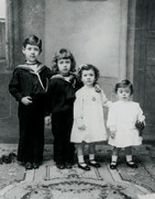 Luis, Manuel, Concha, Carlos y Mar&iacute;a Emilia