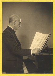 Manuel de Falla, 1931. Dedicada a Francisco Garc&iacute;a Lorca. Colecci&oacute;n Fundaci&oacute;n Federico Garc&iacute;a Lorca, Madrid
