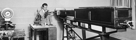 Laboratorio de Espectroscop&iacute;a del Instituto de F&iacute;sica y Qu&iacute;mica. Archivo General de la Administraci&oacute;n, Alcal&aacute; de Henares, Madrid.