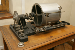 Quim&oacute;grafo del Laboratorio de Fon&eacute;tica del Centro de Estudios Hist&oacute;ricos