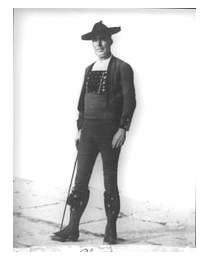 Charro de Salamanca, entre 1916 y 1932. Trabajo de campo de los investigadores de la Secci&oacute;n de Folclore del Centro de Estudios Hist&oacute;ricos. Fotograf&iacute;a en cristal