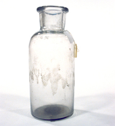 Frasco de cristal para l&iacute;quidos de laboratorio, hacia 1900