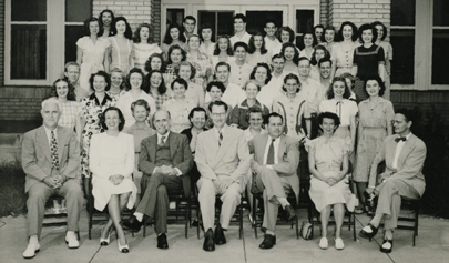 Juan Ram&oacute;n Jim&eacute;nez con varios profesores de la Universidad de Duke, en la ciudad de Durham, Carolina del Norte, junio-julio de 1942.