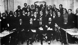 Homenaje a Jos&eacute; Ortega y Gasset organizado por Ram&oacute;n G&oacute;mez de la Serna en el Caf&eacute; Pombo, Madrid, [1920]