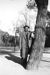 Juan Ram&oacute;n Jim&eacute;nez en El Pardo, fotografiado por Juan Guerrero Ruiz, Madrid, 6 de agosto de 1931